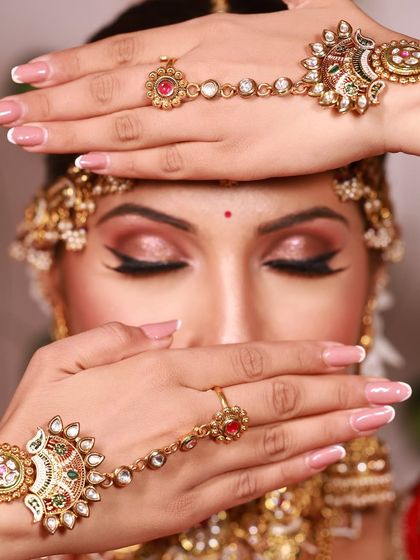 Timeless Bridal Looks photo 84