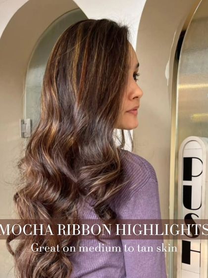Our Mocha Ribbon Highlights are designed to create beautiful, flowing lines of color through the hair. This technique is especially flattering on medium to tan skin, adding brightness and movement without a drastic change.
