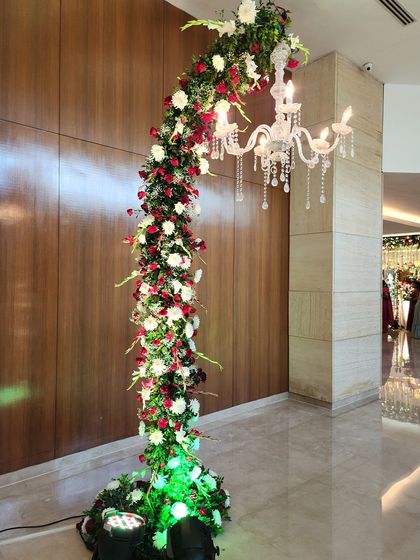 Intricate Decor Details photo 30