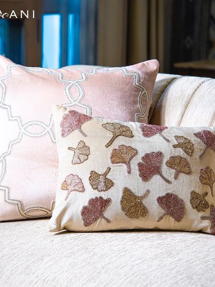 Ekaani - Luxury Home & Spiritual Decor Luxurious Linens: Cushions & Bedcovers photo 50