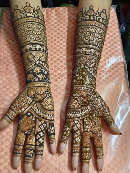 Mohak Mehendi - Professional Mehndi Artistry Intricate Bridal Mehndi photo 11