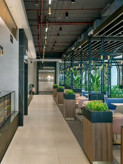 For this Haldiram's outlet in New Delhi, we designed a modern and efficient counter area. The layout features distinct zones for different food types, ensuring a smooth and organized customer flow.