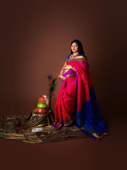 A celebration of elegance and tradition. This beautiful mom-to-be wanted to incorporate cultural elements into her maternity shoot, and the result is absolutely stunning.