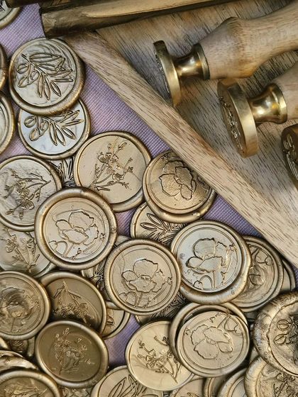 Ivory Tales - Bespoke Invitation Design The Art of Detail: Wax Seals & Tassels photo 4