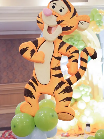 Another shot of the impressive Tigger prop.