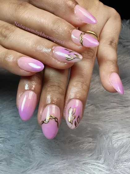 The combination of the soft purple gradient and the metallic gold is so dreamy.