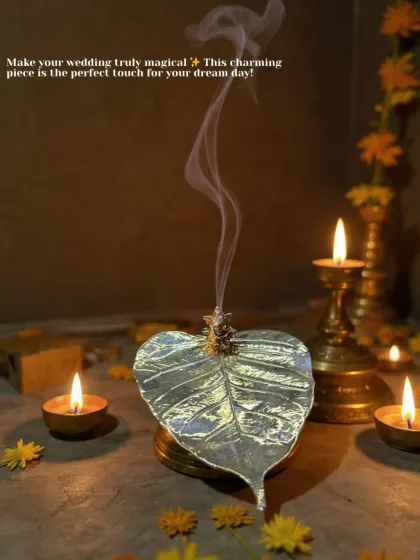 Make your wedding truly magical with this charming peepal leaf incense holder. The delicate design and the fragrant smoke create a serene and auspicious atmosphere for your ceremonies.