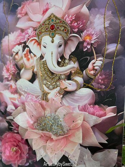 A side angle of the Ganesha frame, highlighting the layers of 3D resin flowers that create a sense of depth and life.