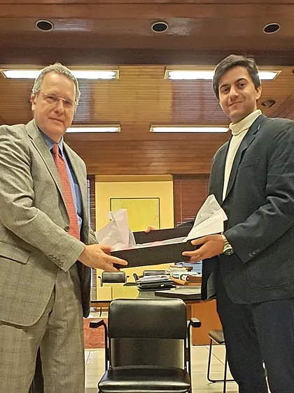 We believe in building bridges through sport. Here, our CEO, Raaghav Sood, presents official jerseys to His Excellency, Kenneth da Nóbrega, the Ambassador of Brazil to India. This moment represents our commitment to fostering international collaboration and creating a global network for our athletes.