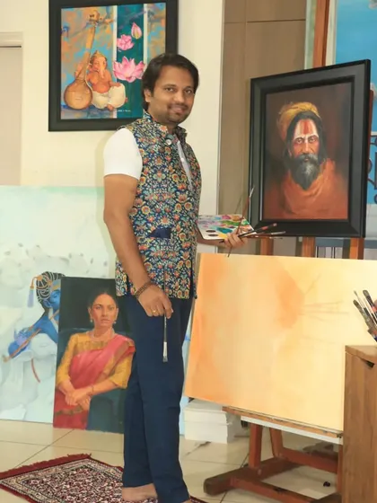 Here I am in my studio, the place where art comes to life. I believe that with the right guidance, anyone can learn to express themselves through colors and lines. My goal is to help you find that artist within you.