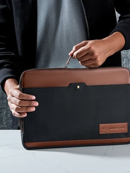 The Brilliance of Detail: Jewelry & Accessory Campaigns photo 44