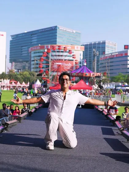 Taking a moment to soak it all in at Zomaland. The crowd, the festival atmosphere, it was all just perfect. This is me showing my gratitude to everyone who came out.