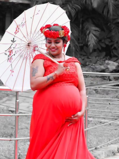 Costume Bank - Photoshoot & Videography Packages Maternity & Family Portraits photo 86