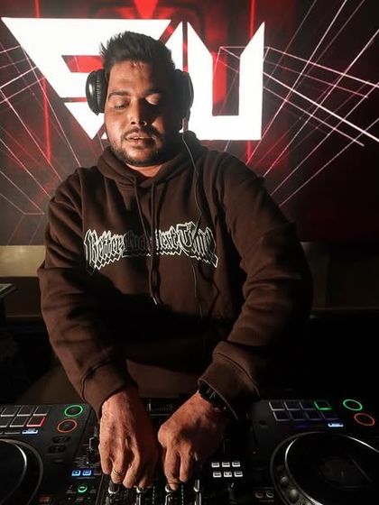 Behind the Decks: The Art of the Mix photo 23