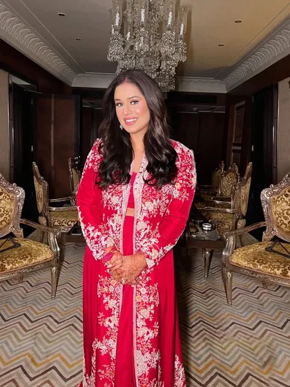 We created this delicate and demure makeup look for our beautiful bride in Anamika Khanna. She looked stunning for her special day at The Leela Palace Jaipur.
