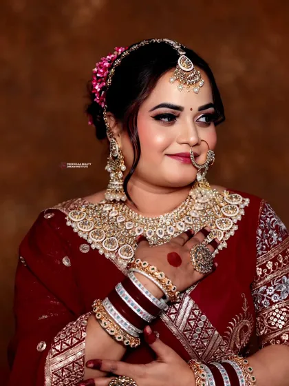 A happy bride is the most beautiful bride. This look is all about celebrating joy with a radiant, glowing finish.