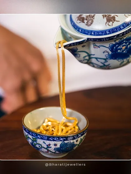 Pouring sophistication, one golden link at a time. An artistic shot of our exquisite gold chains.
