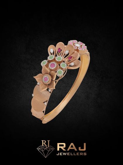 This floral-inspired bracelet is crafted for the extraordinary moments in your life. The delicate arrangement of flowers in gold, pink, and green creates a piece that is both joyful and elegant.