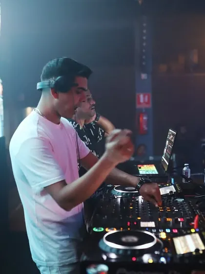 In the middle of the mix, feeling the beat.