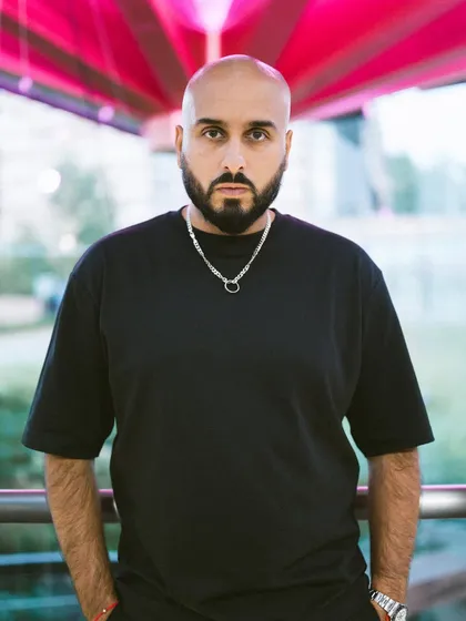 Another shot from my creative session with Didar Virdi. It's important to have a clear mind and focus on what you love.