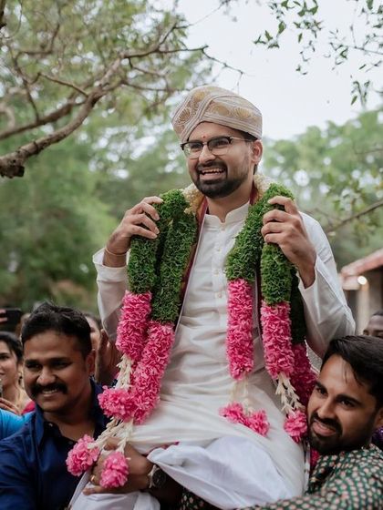 Journeys By Vivek - Wedding Cinematography The Wedding Party: Friends & Family photo 11