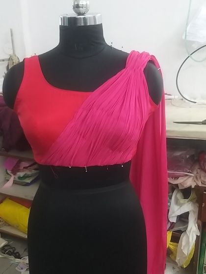 A look at the construction of the draped blouse. I focus on creating unique and flattering drapes that are integrated directly into the blouse for a seamless look.