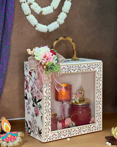 Customized Gift Hampers