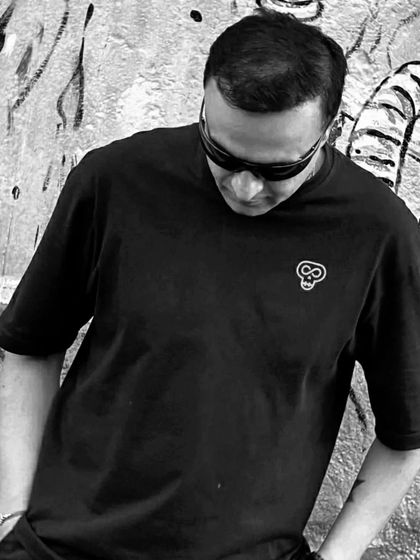 A shot from around the time I released the "Butterflies & Hanna Bee EP." This project was a deep dive into powerful progressive house, and I'm proud of how the two tracks turned out.