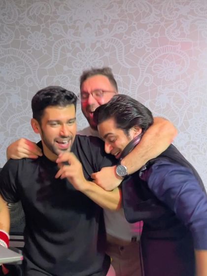 Chetan Kapoor - Wedding DJ Services At The Helm: Moments with Guests photo 5