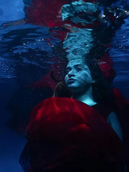 Another powerful underwater shot from the album cover photoshoot. It captures a sense of surrender and being immersed in the music.