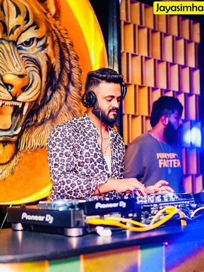 Ankit Kamra - Custom Remix & Mashup Production Live Club Performances photo 6