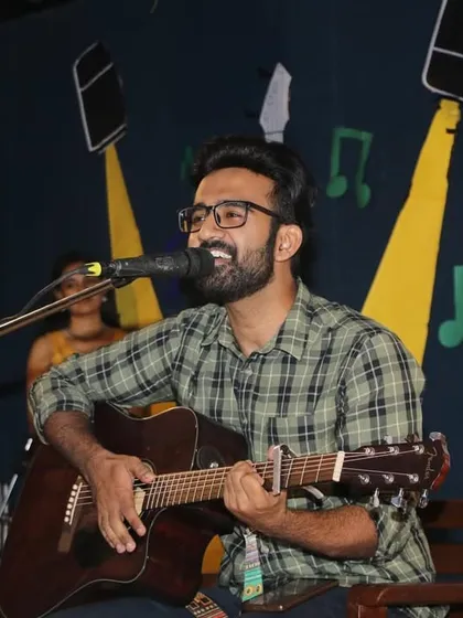 A happy moment on stage at Dyal Singh College. Performing for students is always a joy, and their enthusiasm is contagious.