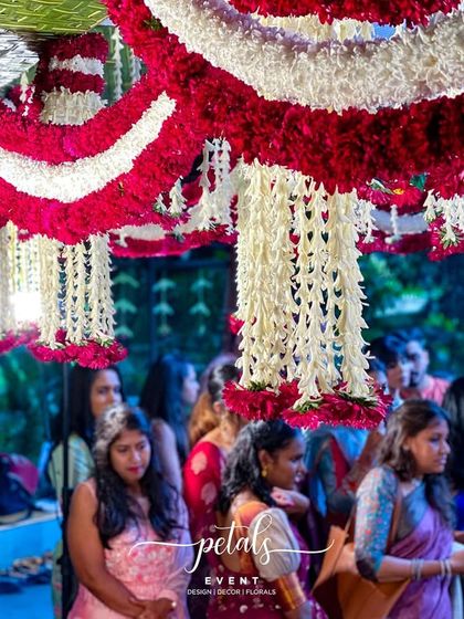 Petals - Wedding Decoration & Styling Timeless South Indian Mandaps photo 62