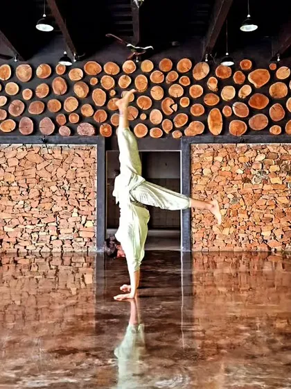 This handstand reflects my journey as both a student and a teacher. No matter where we are, we all need guidance. Returning to my teacher in Mysore allows me to reconnect, rejuvenate, and gain fresh inspiration, reminding me there’s always room to grow.