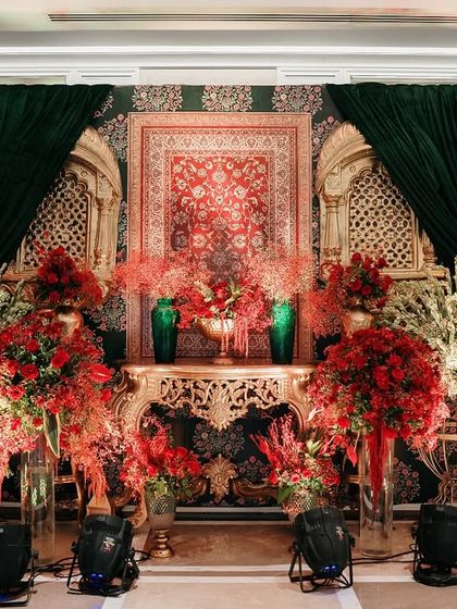 Royal Sanctuaries: Grand Wedding Mandaps & Receptions photo 7