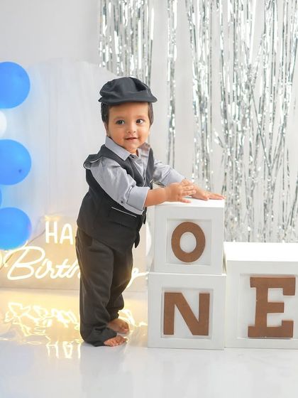 First Birthday & Cake Smash photo 11