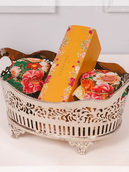 Introducing our Diwali gifting collection with the small Majestic Basket. It's perfectly curated to light up your celebrations with sweetness and joy.