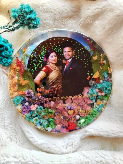 Vinys Galleria - Custom Resin Home Decor Round & Agate Style Photo Frames photo 29