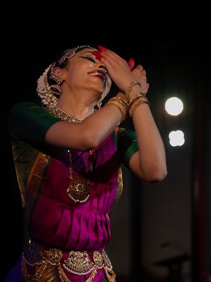 Divya Hoskere - Bharatanatyam Dance Performances Shringara Sharanagati: The Surrender in Love photo 45