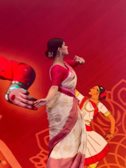 An interactive performance at Vivekananda Education Society's College, where I was invited as a judge. It was heartening to see the enthusiasm of the students.