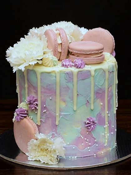 Amritha - Custom Celebration Cakes Floral & Buttercream Artistry photo 5