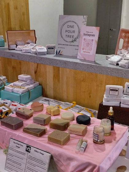 My full setup at the Sony Pictures Networks corporate event. It was an electric atmosphere filled with people who appreciate handmade creations.