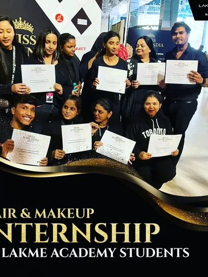 A close-up of our students with their certificates from the Miss Icon India 2023 internship. Each certificate is a mark of professional experience and a stepping stone in their careers.