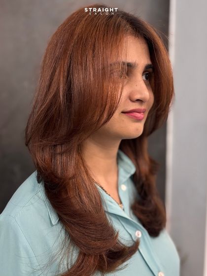 This rich, warm copper tone is enhanced by feathered layers that create incredible movement and volume. This is main character energy.