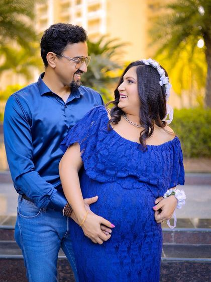 Capturing the happy interactions between partners is a key part of my maternity sessions. These are the moments that truly tell your story.