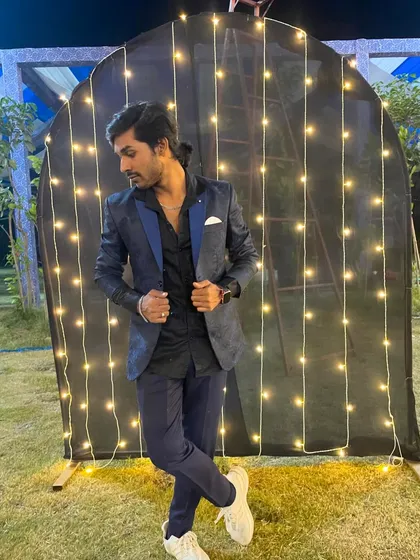 My look for a sangeet choreography show. The lights in the background add a nice touch.