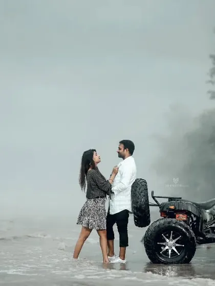 For the adventurous couple, an ATV bike shoot on the misty banks of the Ganga is an exciting option. It’s a fun and unique way to bring out your playful side while we get some incredible, action-filled shots.