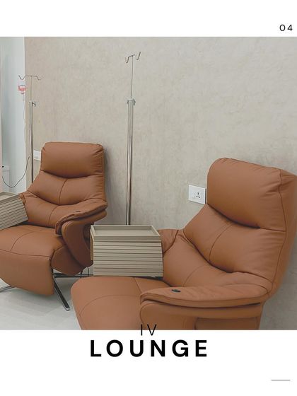 Relax and rejuvenate in our comfortable IV Lounge. Here, you can receive nutrient-rich intravenous therapies in a peaceful setting, designed for your utmost comfort while you recharge your body and mind.