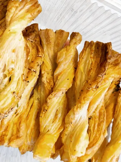 Our flaky, buttery cheese straws are the perfect accompaniment to any of our dips or cheese boards. We offer them in several flavors, including spicy chili herb, classic cheese, and pepper.