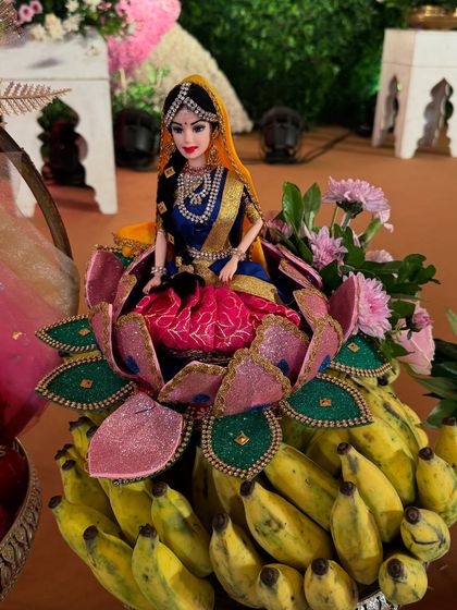 Siri - Custom Gift Hampers & Return Gifts Themed Doll Arrangements photo 38